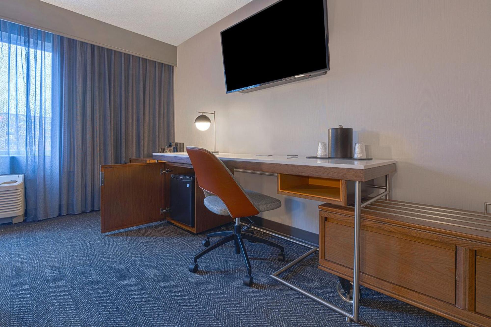 Courtyard By Marriott Portland Southeast/clackamas
