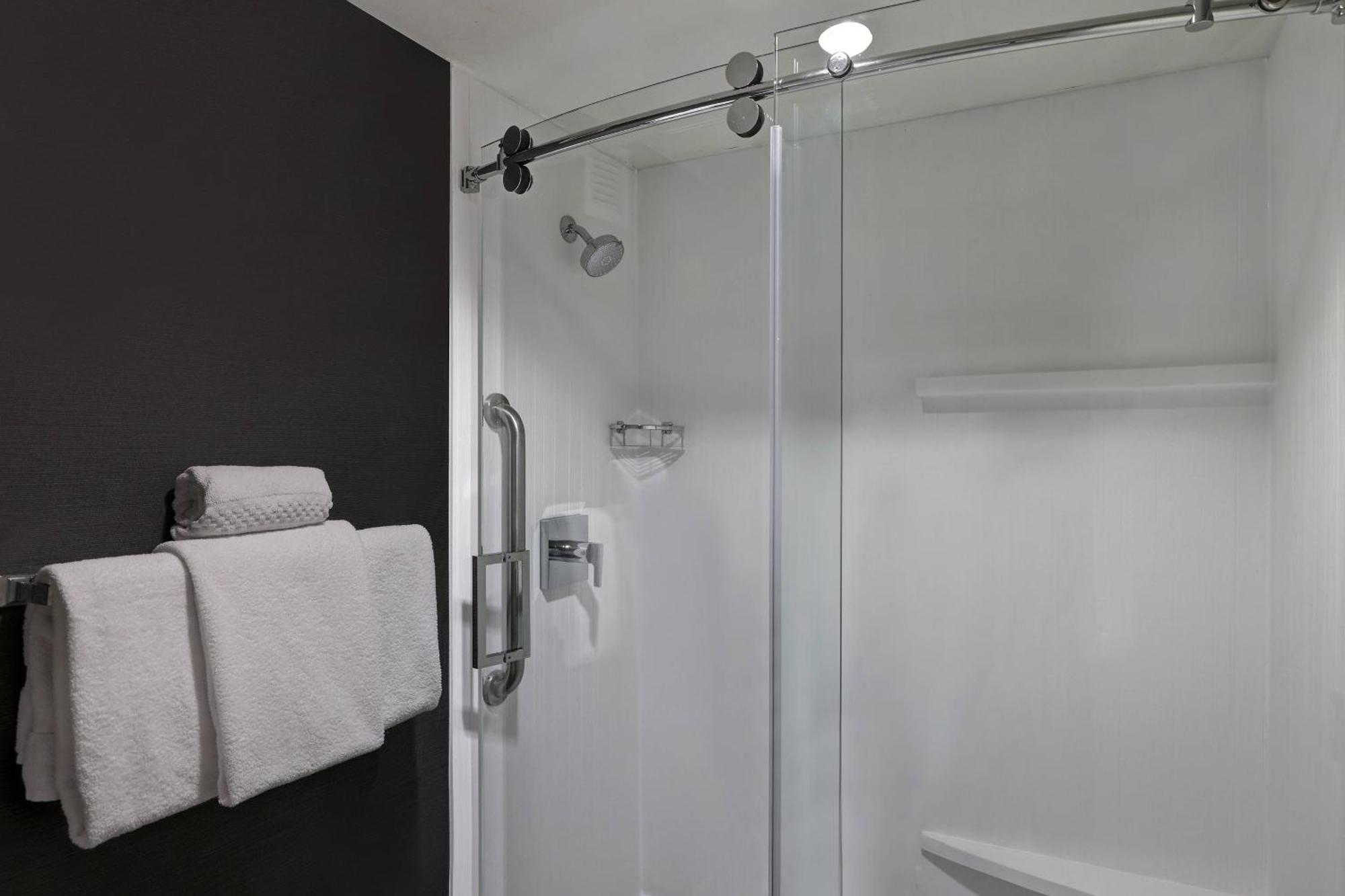 Courtyard By Marriott Portland Southeast/clackamas 3* Clackamas